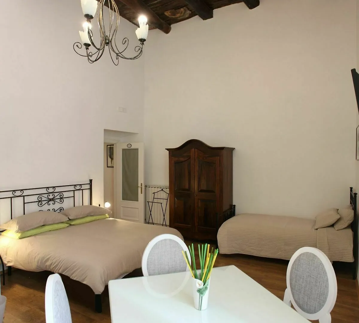 Napolipietrasanta Hotel